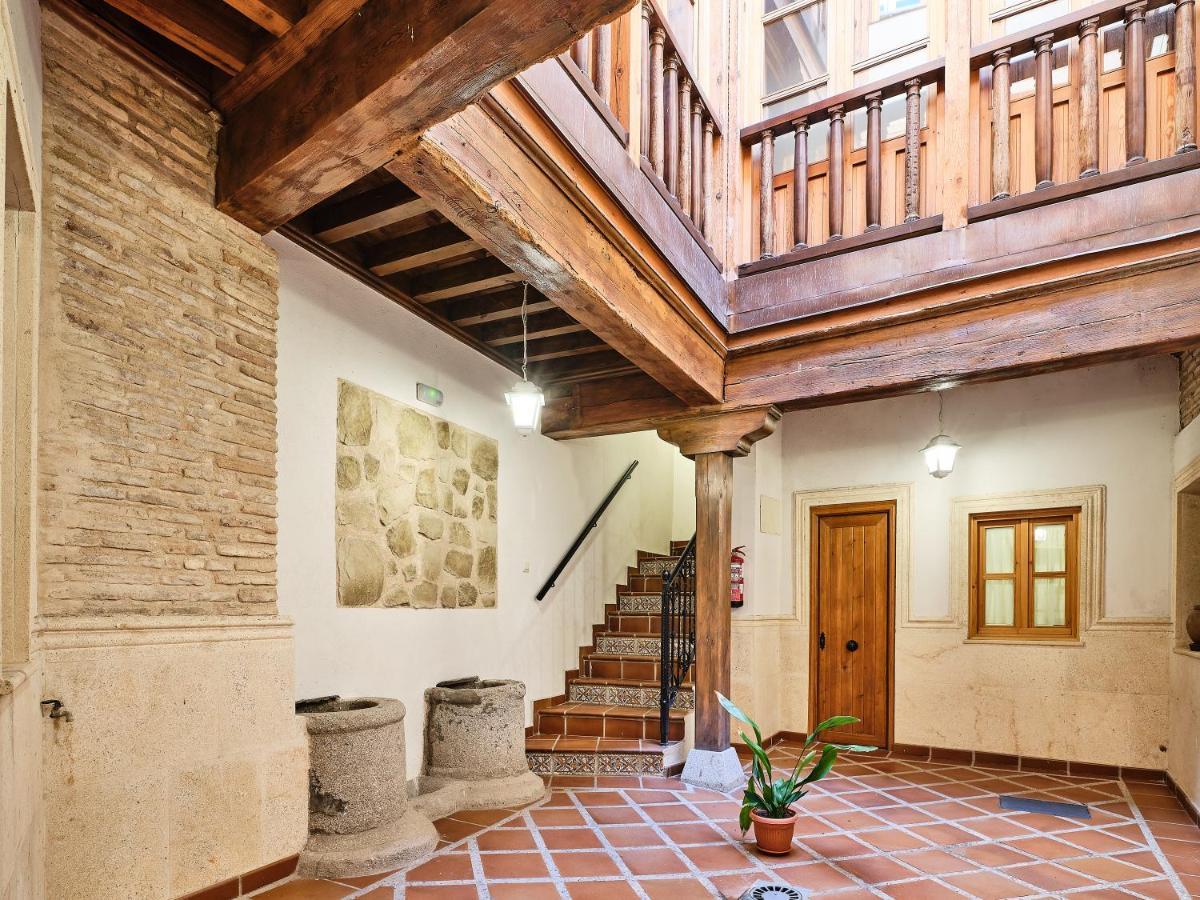 La Casa Del Liron By Toledo Ap Apartment Bagian luar foto