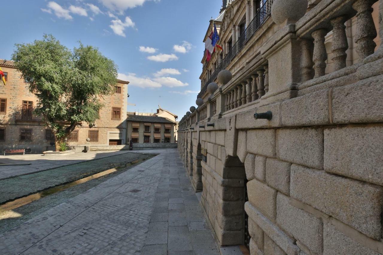 La Casa Del Liron By Toledo Ap Apartment Bagian luar foto